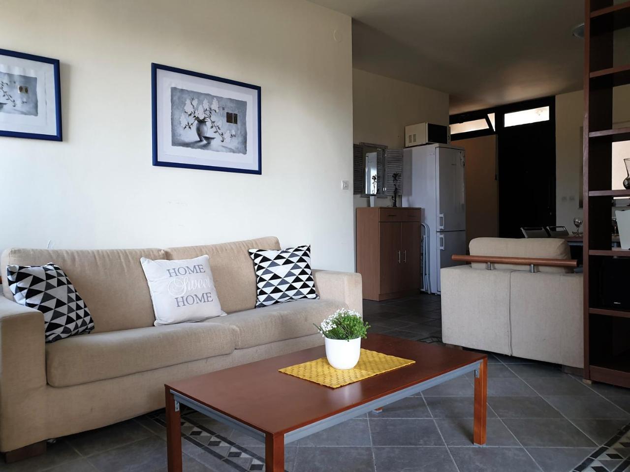 Apartments Bellevue Novalja Bagian luar foto