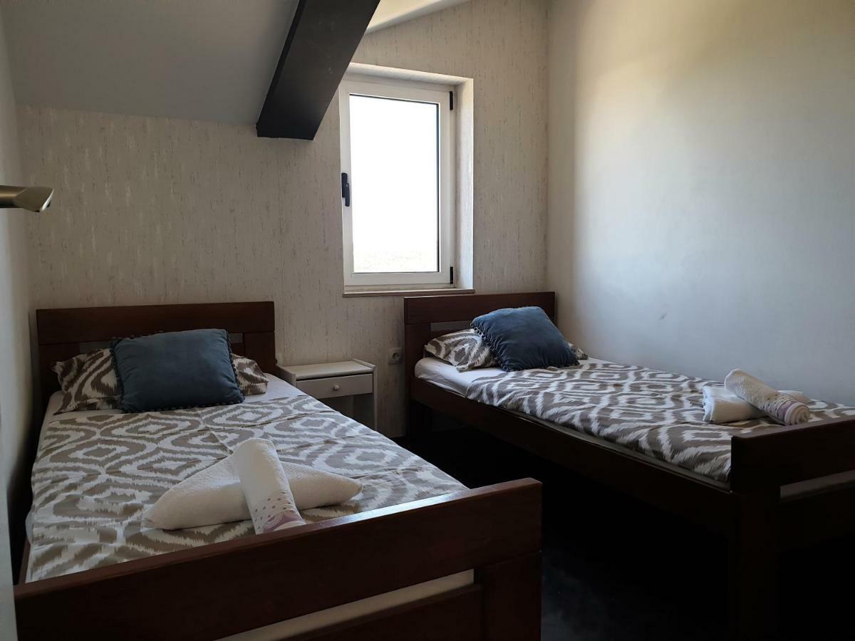 Apartments Bellevue Novalja Bagian luar foto