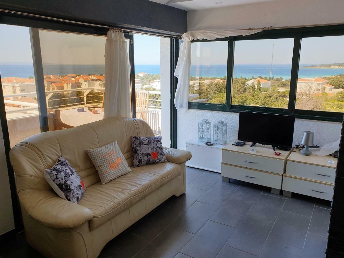 Apartments Bellevue Novalja Bagian luar foto